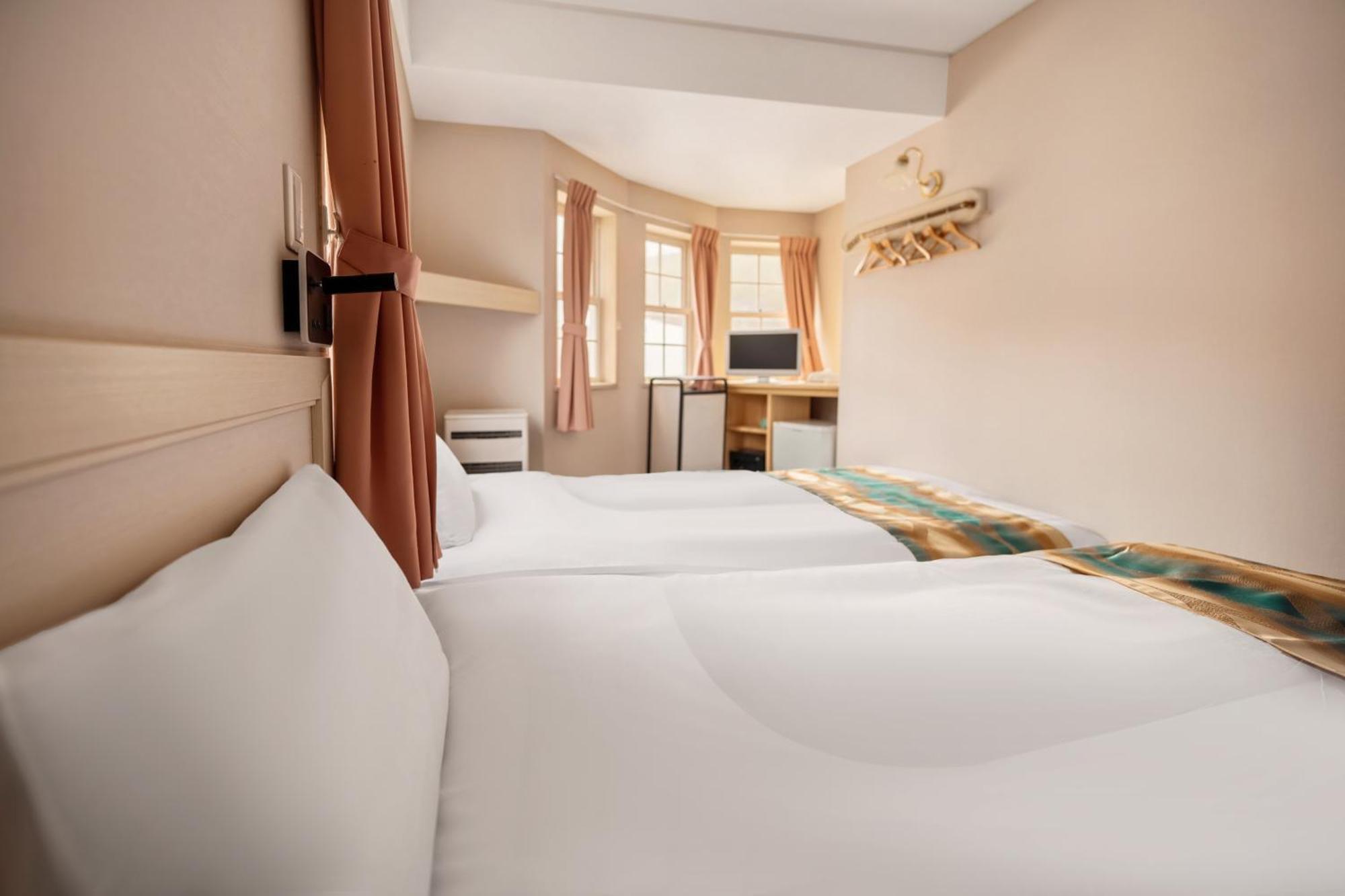 Hakuba Sun Valley Hotel Buitenkant foto