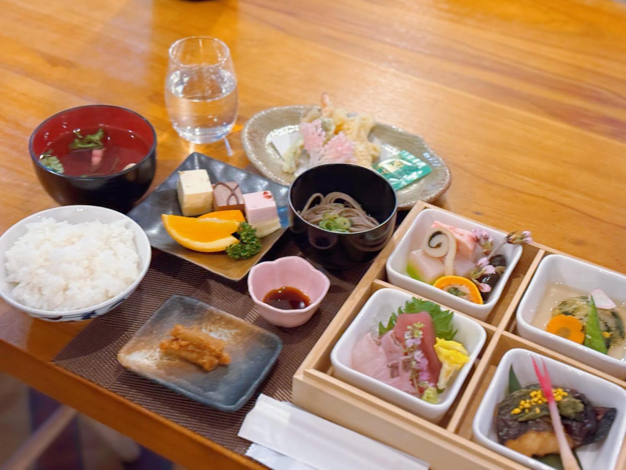 Hakuba Sun Valley Hotel Buitenkant foto